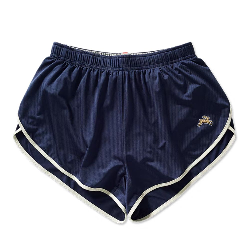 http://www.blacktoerunning.com/cdn/shop/products/Men_sTwilightSplitShorts-Navy_1000x1000_d6b8b294-1685-491b-886a-78ce1c317940.jpg?v=1663760064