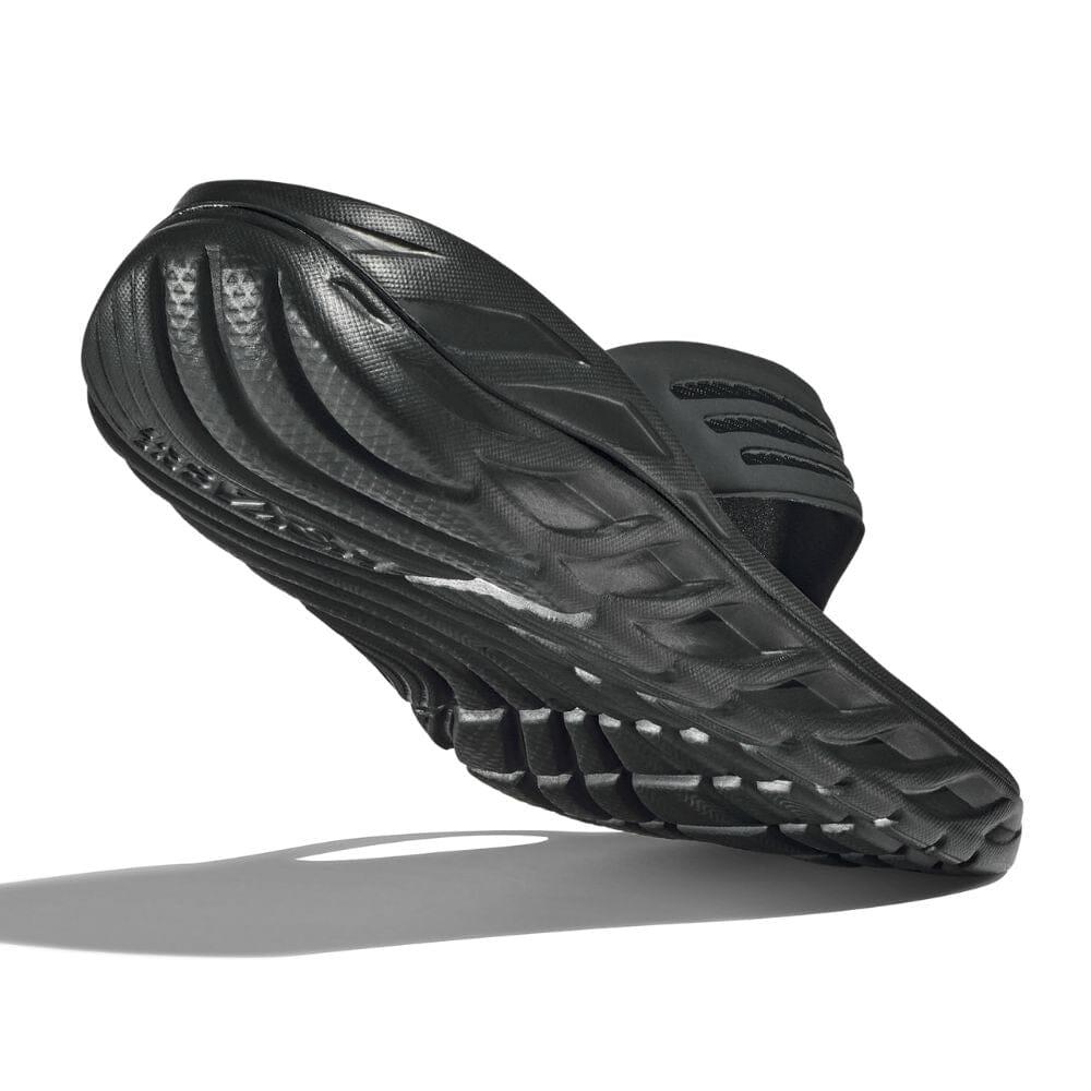 Hoka Men's Ora Recovery Flip - BlackToe Running#colour_black-dark-gull-gray