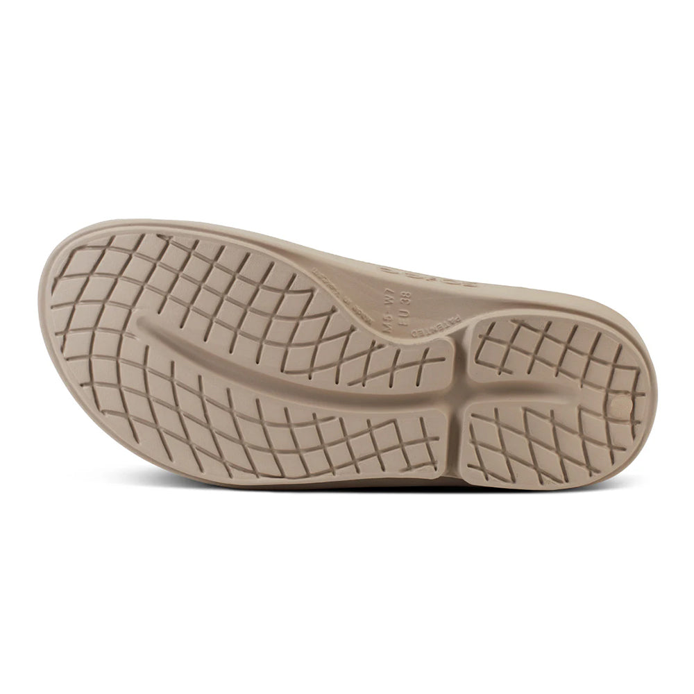 Oofos Ooahh Slide Sandal - BlackToe Running