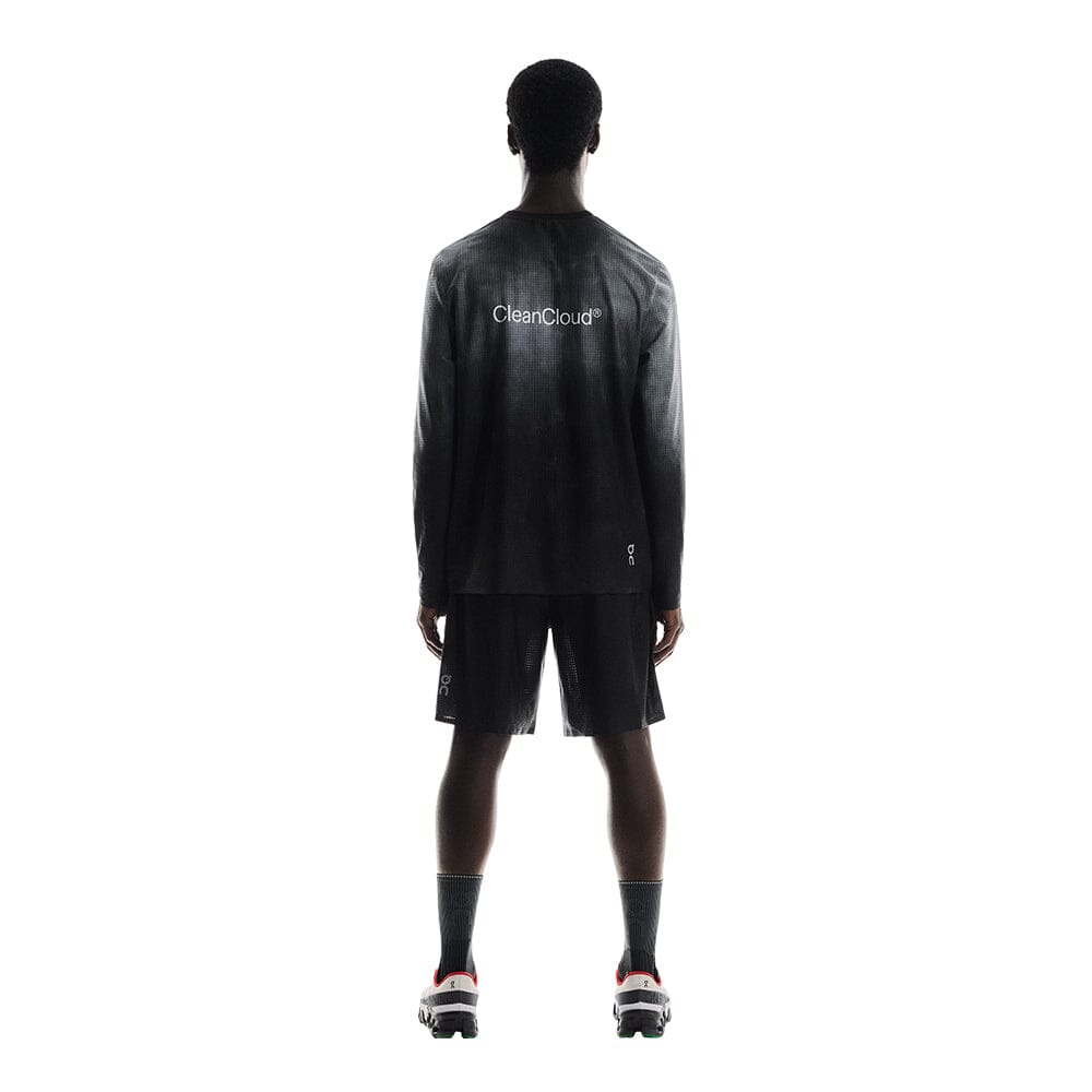 On Men's Pace Mesh Shorts - BlackToe Running#colour_black