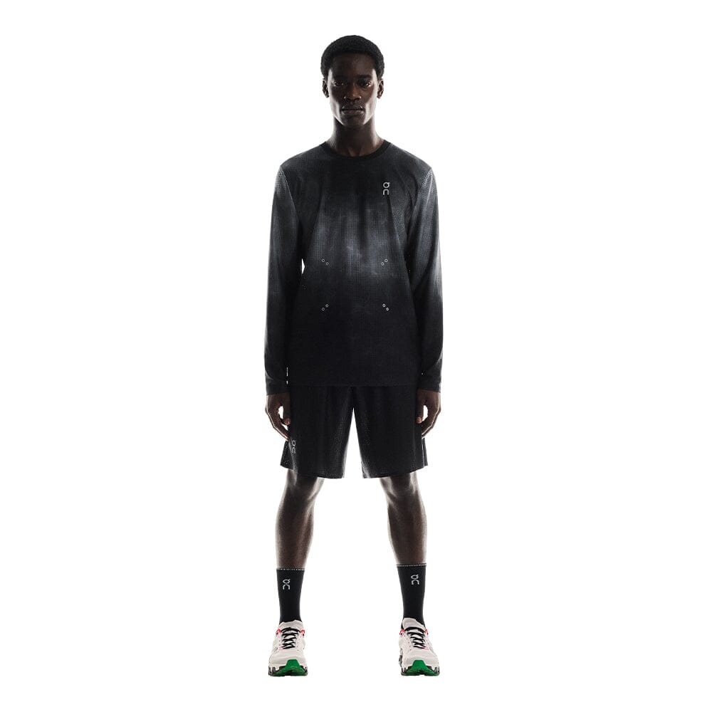 On Men's Pace Mesh Shorts - BlackToe Running#colour_black