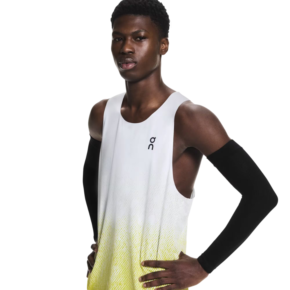 On Men's Zero Singlet - BlackToe Running