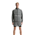 On Men's Performance Volt Jacket - BlackToe Running#colour_glacier