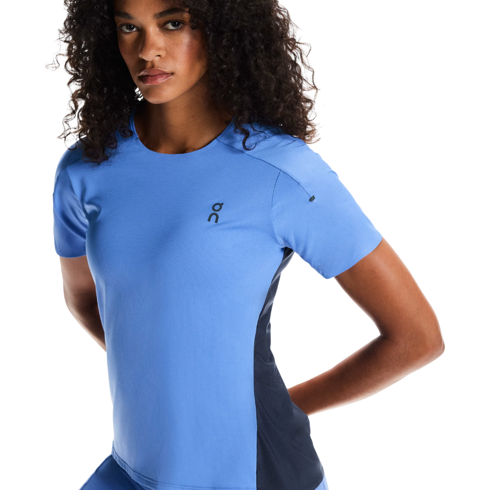 On Women's Performance Tee - BlackTore Running