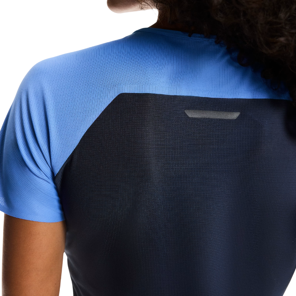 On Women's Performance Tee - BlackTore Running