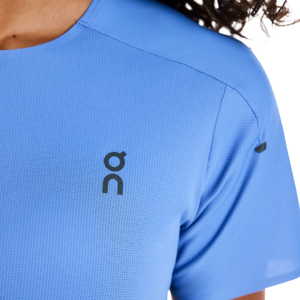 On Women's Performance Tee - BlackTore Running#colour_sailor-navy