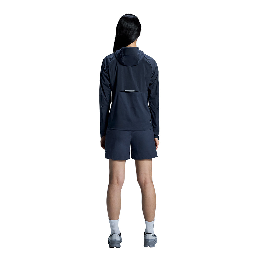 On Women's Core Jacket - BlackToe Running#colour_midnight
