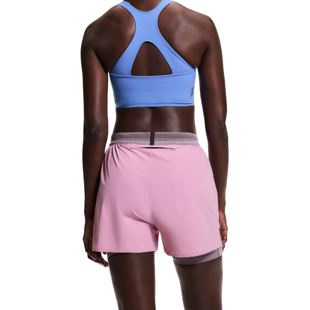 On Women's 3" Performance 2/1 Shorts - BlackToe Running#colour_sakura-dewberry
