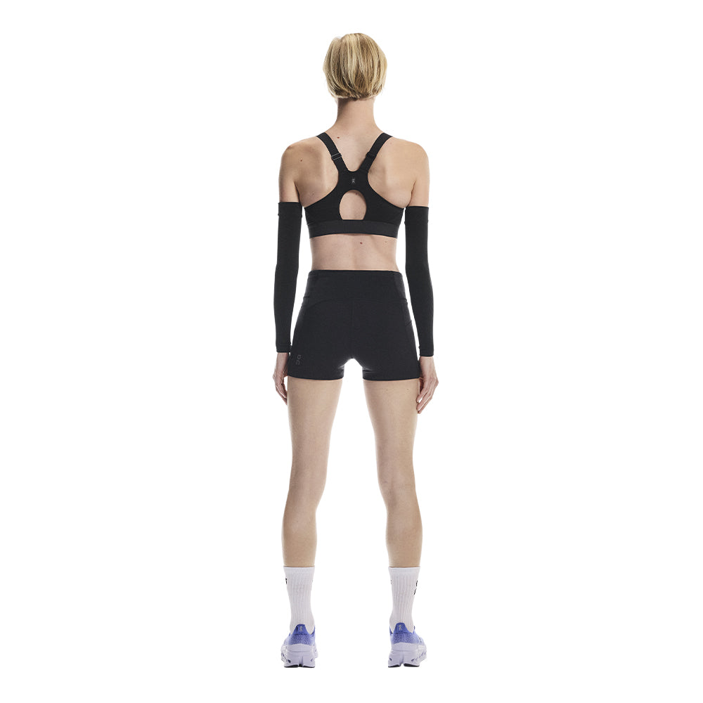 On Women's Performance Medium Support Bra 2 - BlackToe Running#colour_black