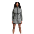 On Women's Performance Volt Jacket - BlackToe Running#colour_glacier