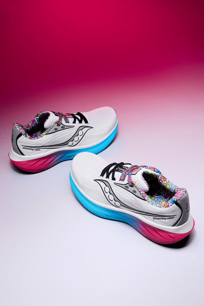 Saucony Women's Ride 18 - Keith Haring Love Capsule Women's Shoes - BlackToe Running - 