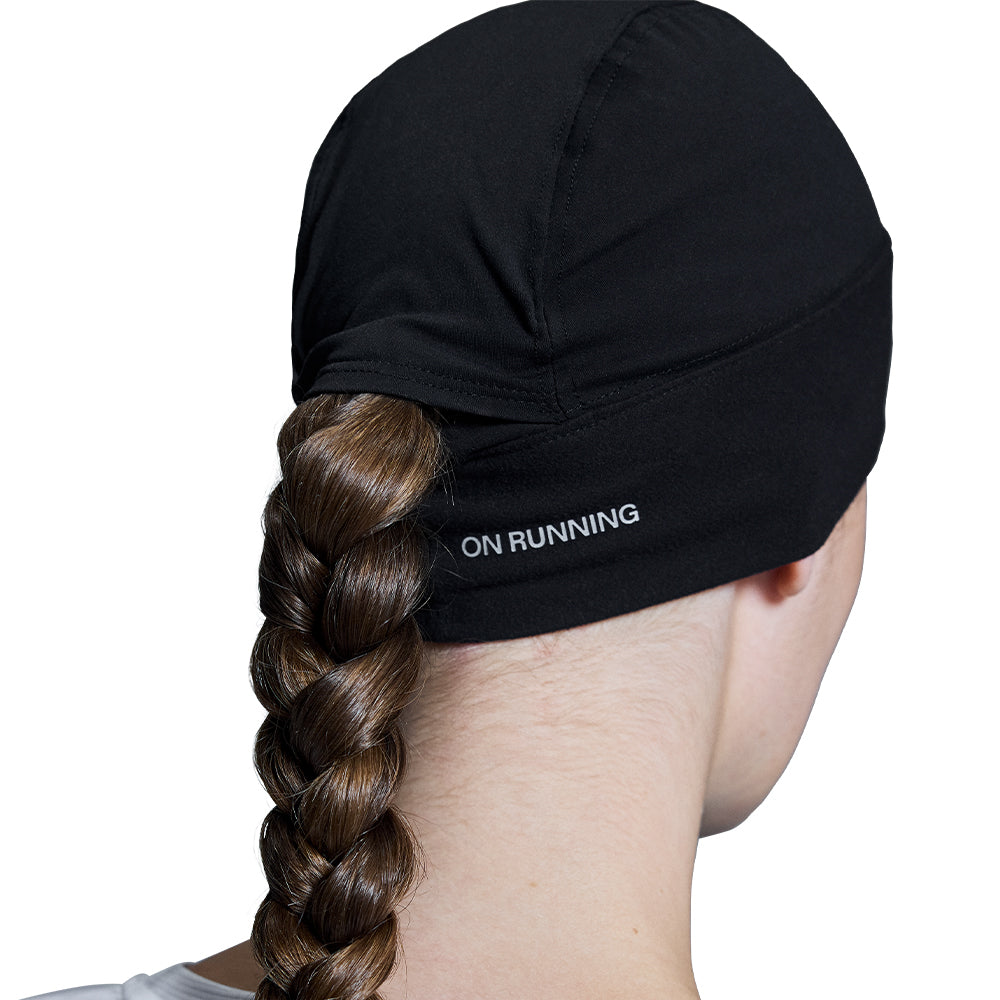 On Core Beanie - BlackToe Running#colour_black