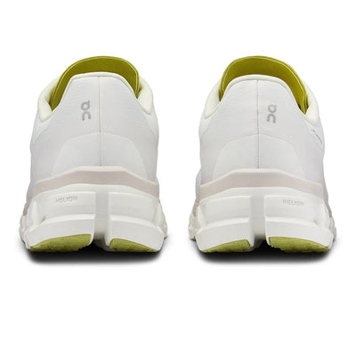 On Women's Cloudflow 4 - BlackToe Running#colour_white-sand
