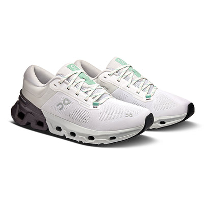 On Men's Cloudflyer 5 - BlackToe Running#colour_white-pebble