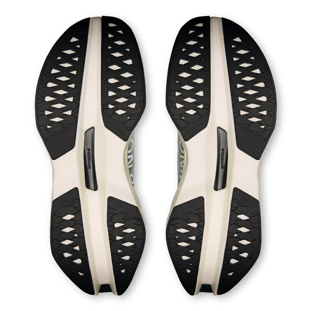 On Men's Cloudboom Max - BlackToe Running#colour_white-black