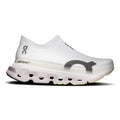On Cloudmonster 3 Hyper LS - BlackToe Running#colour_lily-limelight
