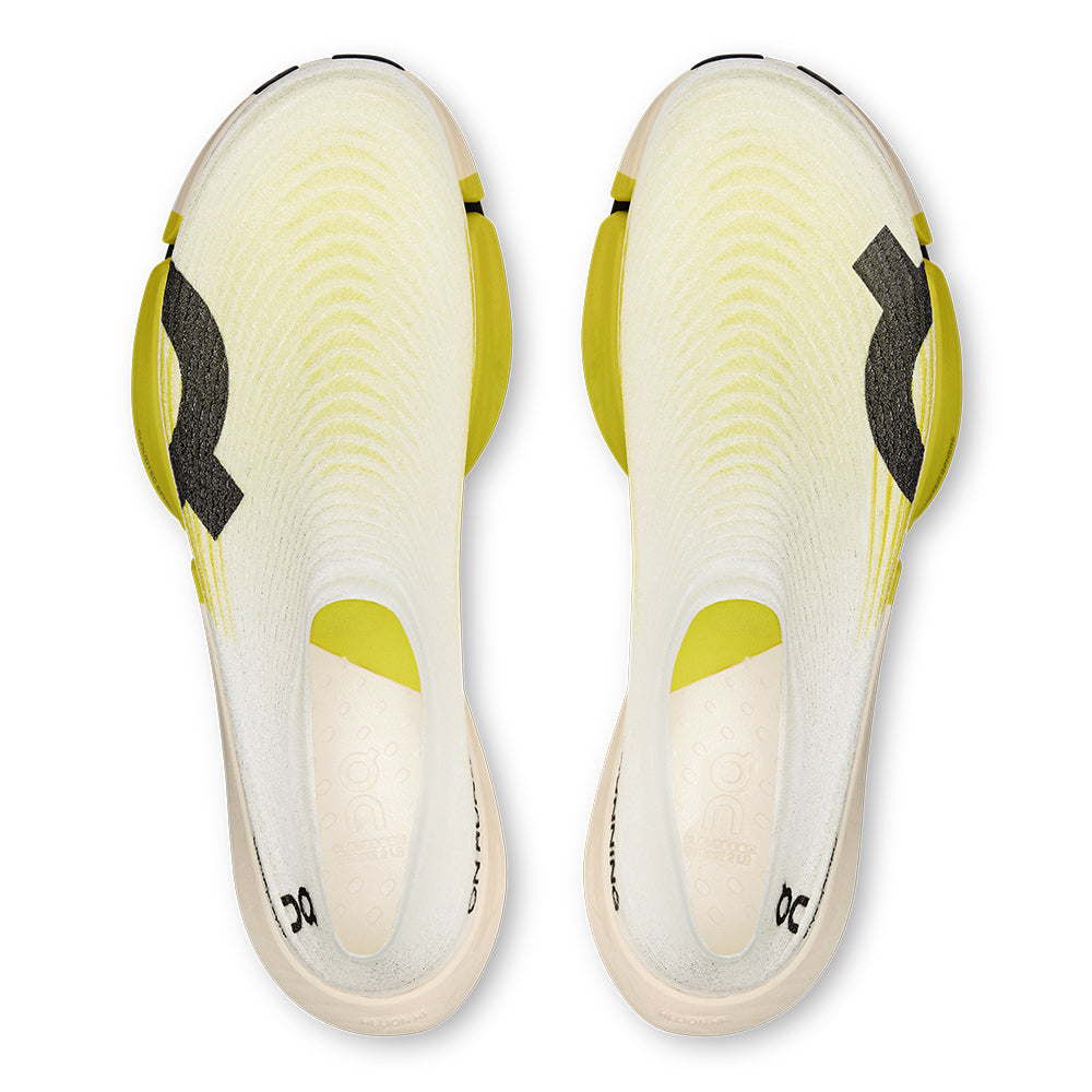On Cloudboom Strike 2 LS - BlackToe Running