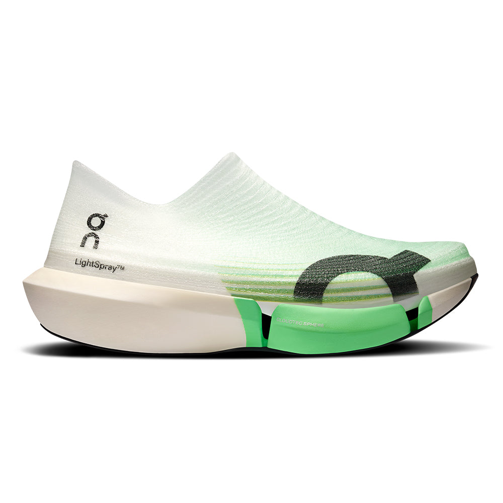 On Cloudboom Strike 2 LS - BlackToe Running