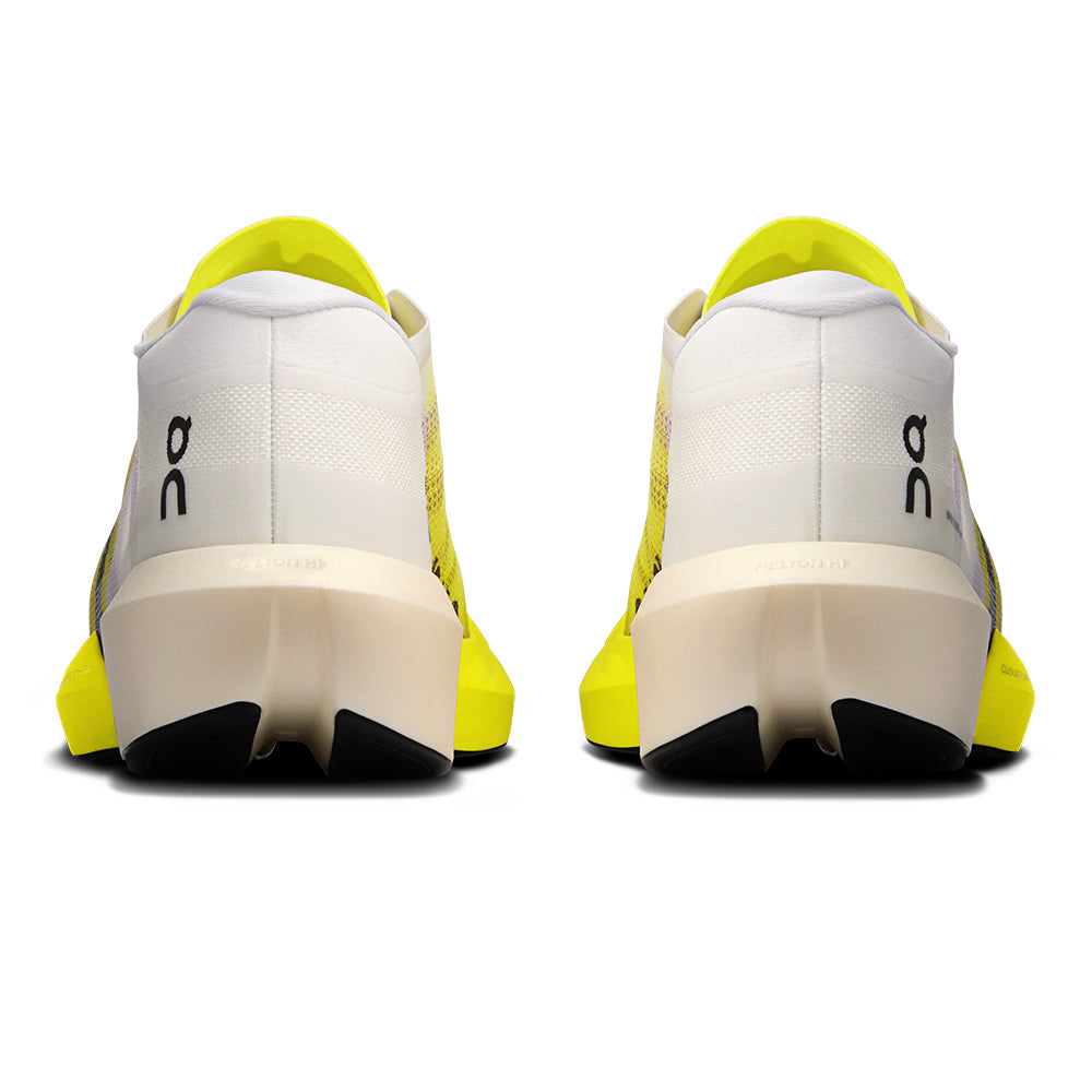 On Cloudboom Strike 2 - BlackToe Running#colour_white-lime