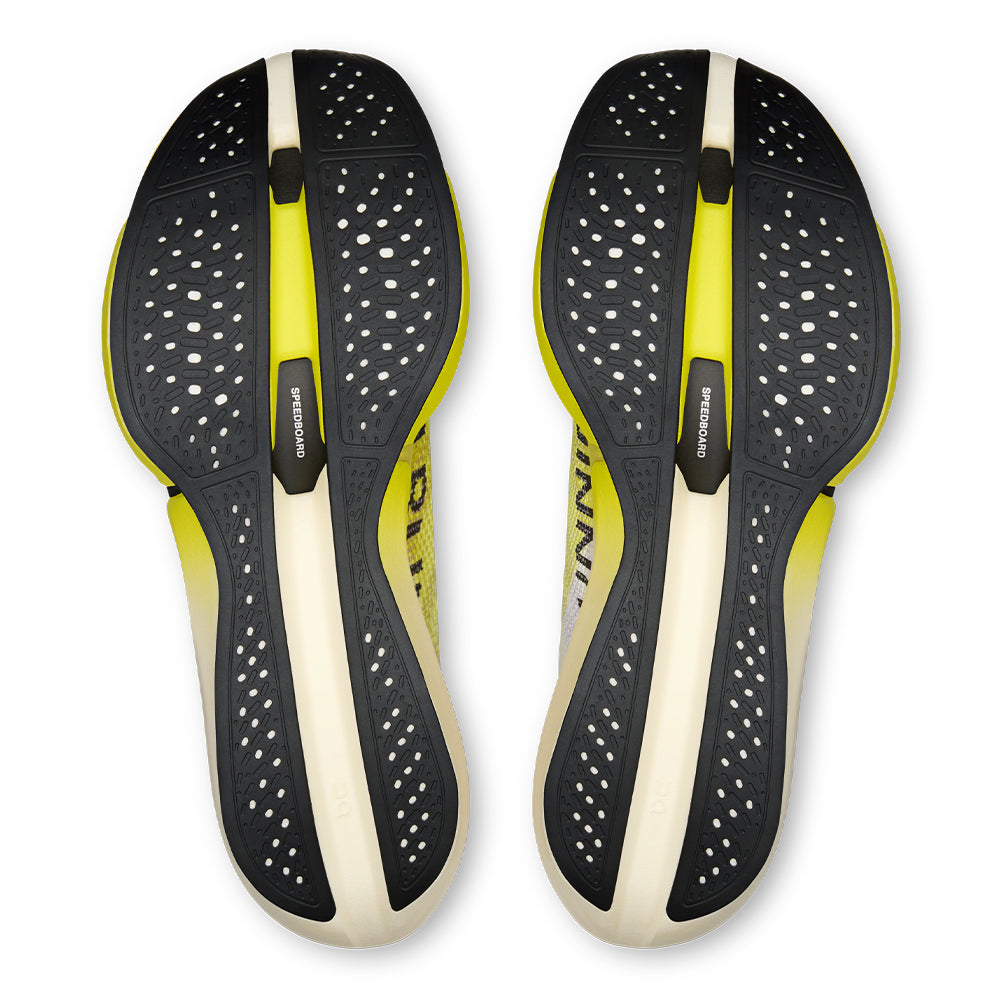 On Cloudboom Strike 2 - BlackToe Running