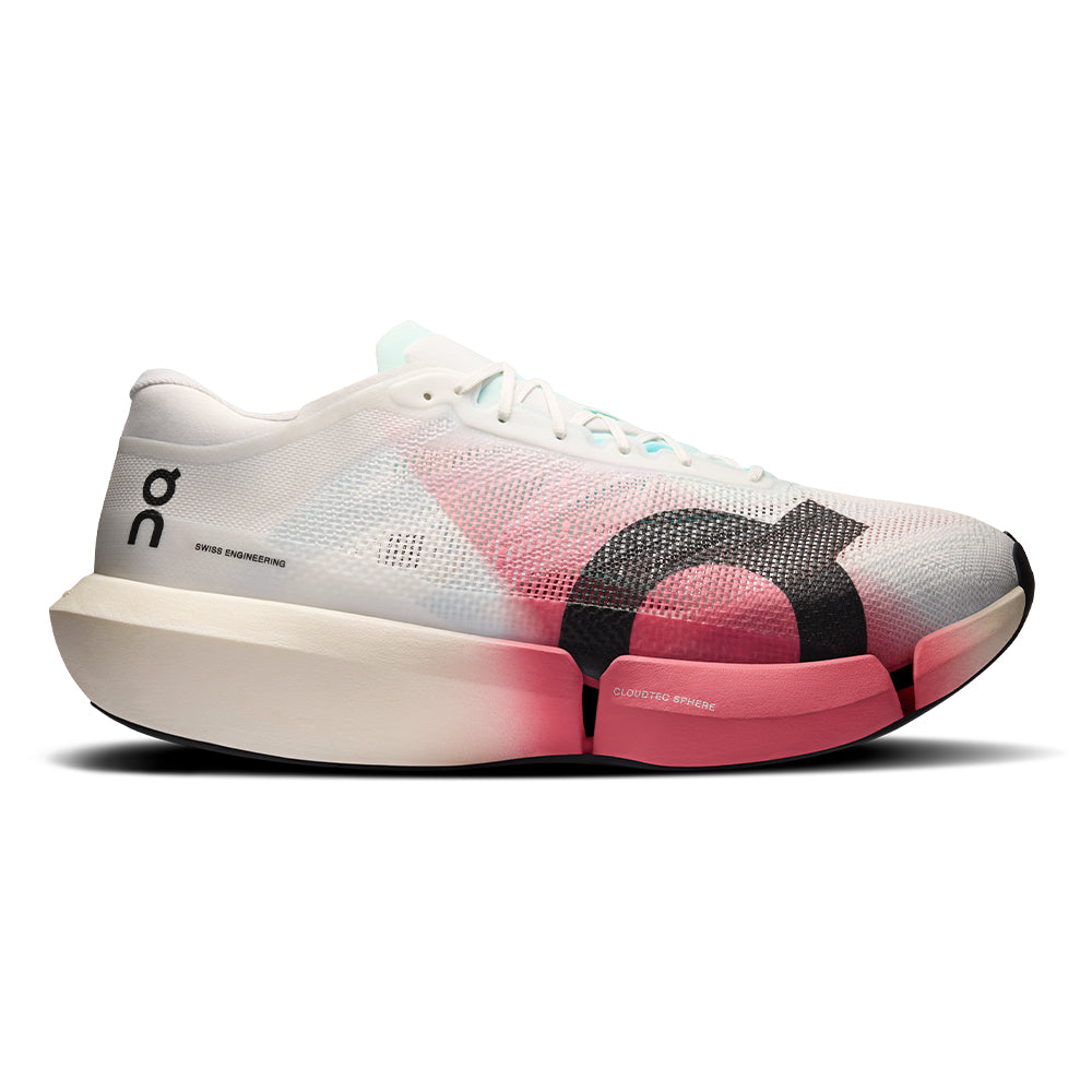 On Cloudboom Strike 2 - BlackToe Running#colour_white-camellia
