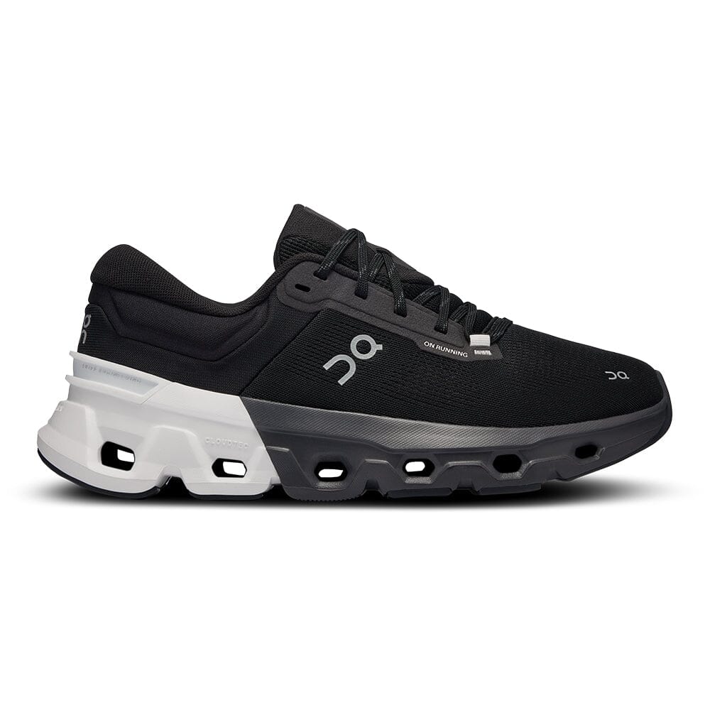 On Women's Cloudflyer 5 - BlackToe Running#colour_black-white