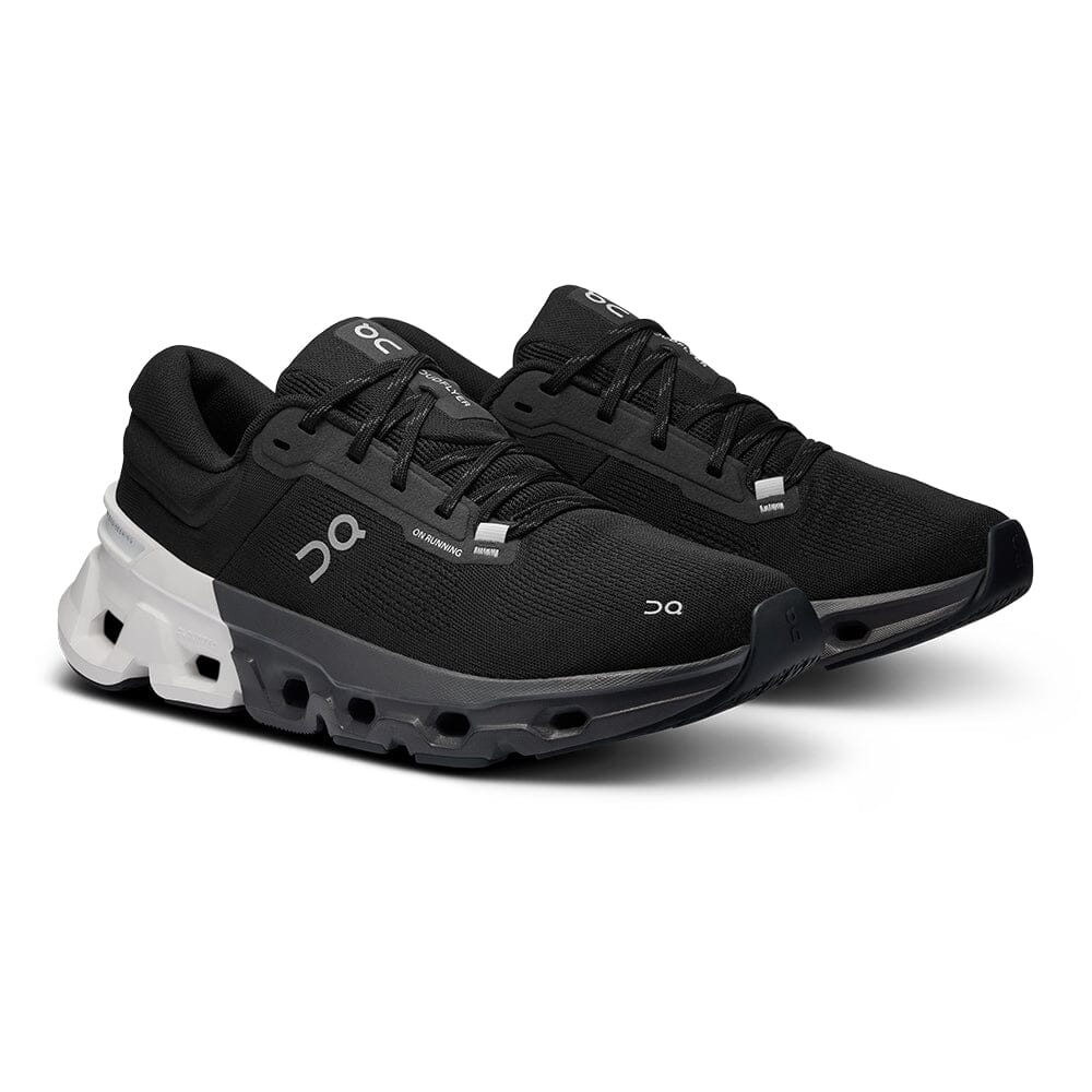 On Women's Cloudflyer 5 - BlackToe Running#colour_black-white