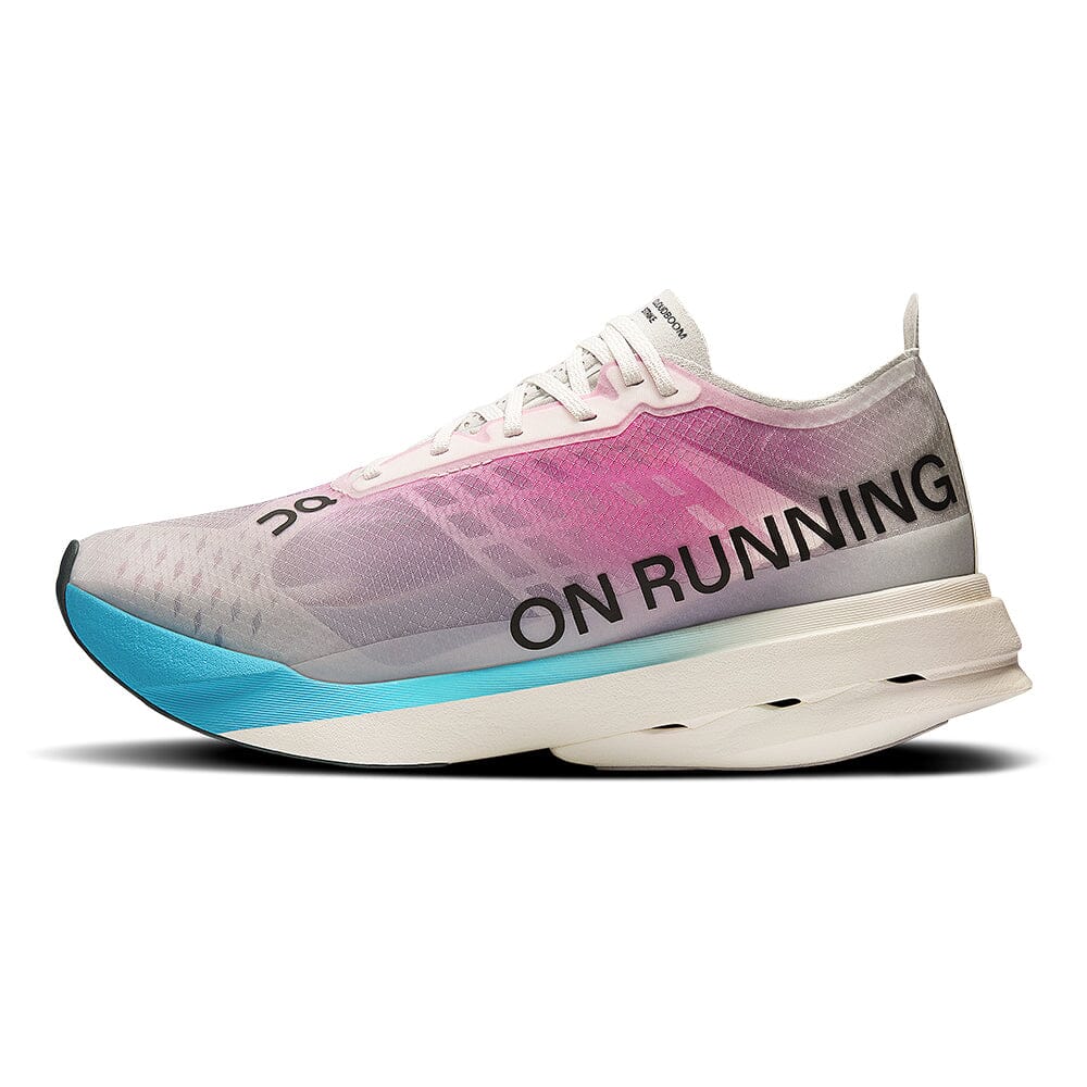 On Women's Cloudboom Strike - BlackToe Running#colour_white-horizon