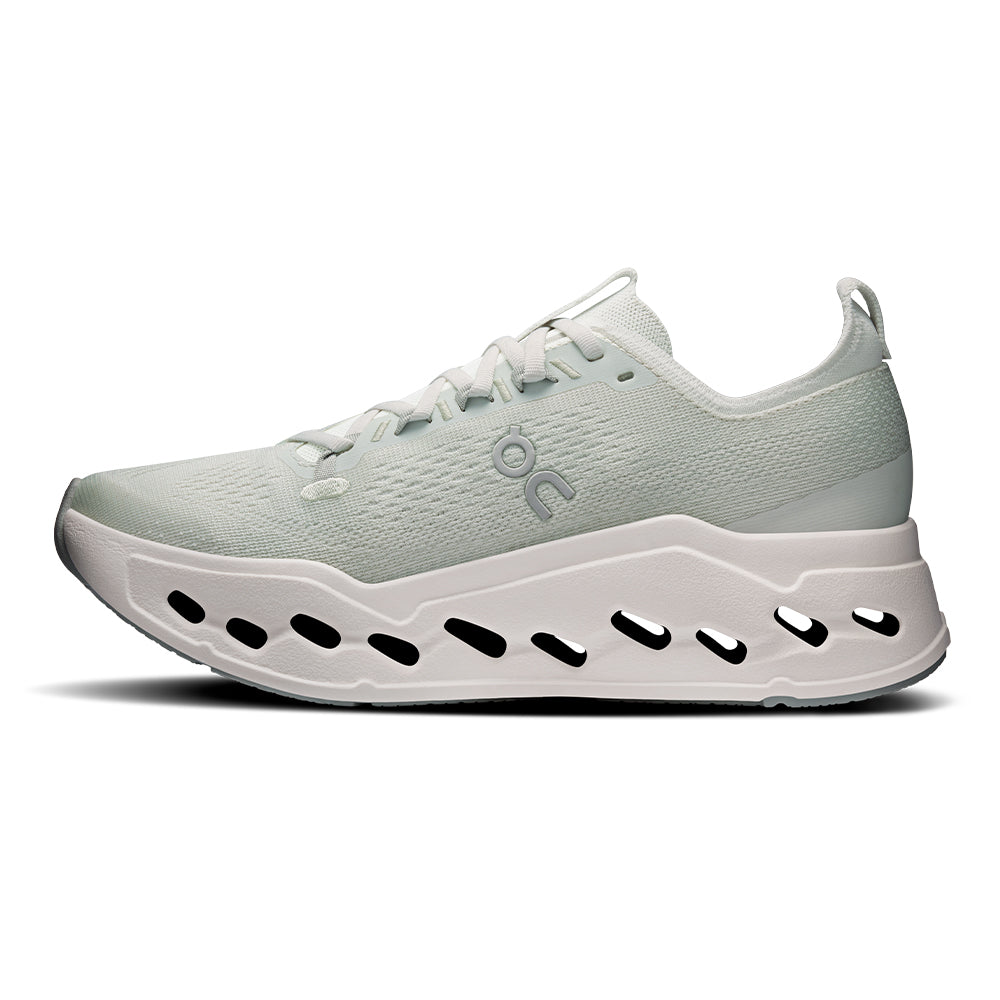 On Women's Cloudsurfer Max - BlackToe Running#colour_iceberg-ivory