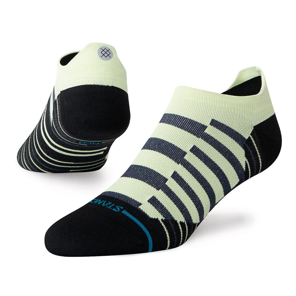 Stance Run Staggered Ultralight Cushion Tab Socks - BlackToe Running#colour_black