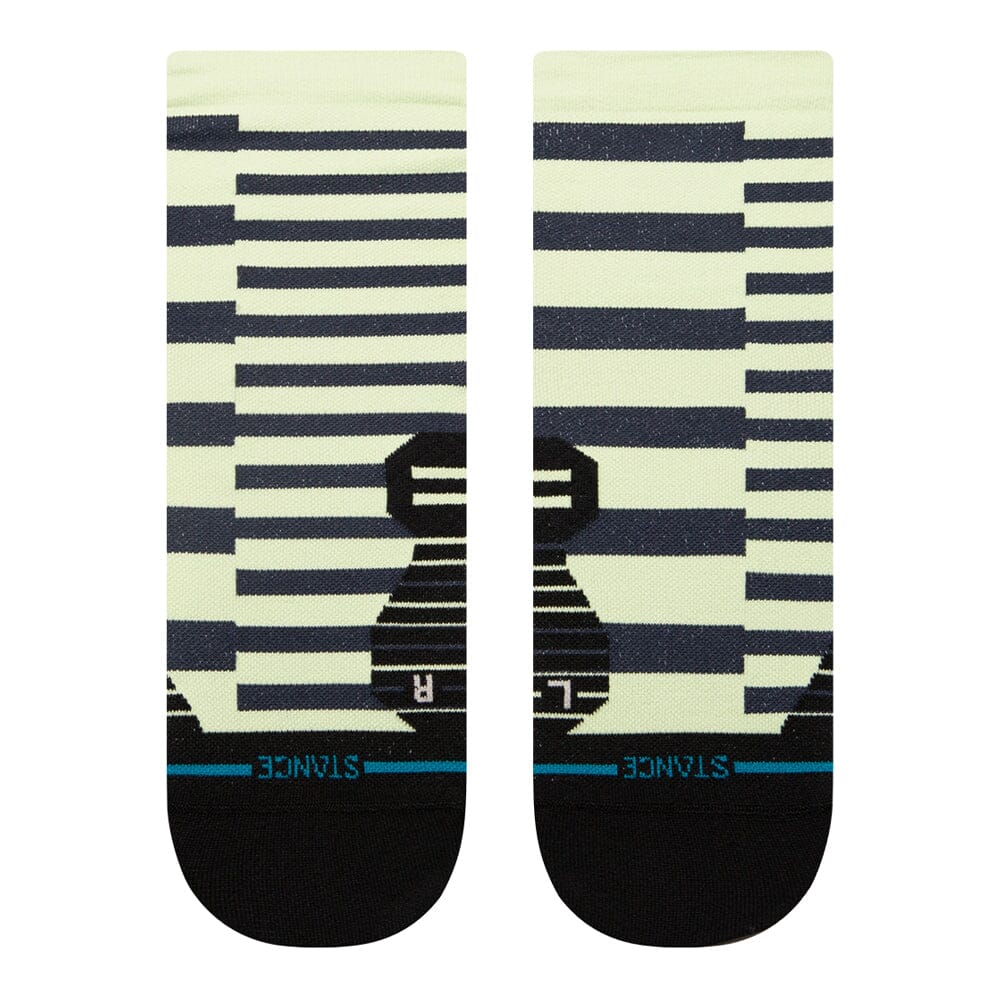 Stance Run Staggered Ultralight Cushion Quarter Socks - BlackToe Running#colour_black