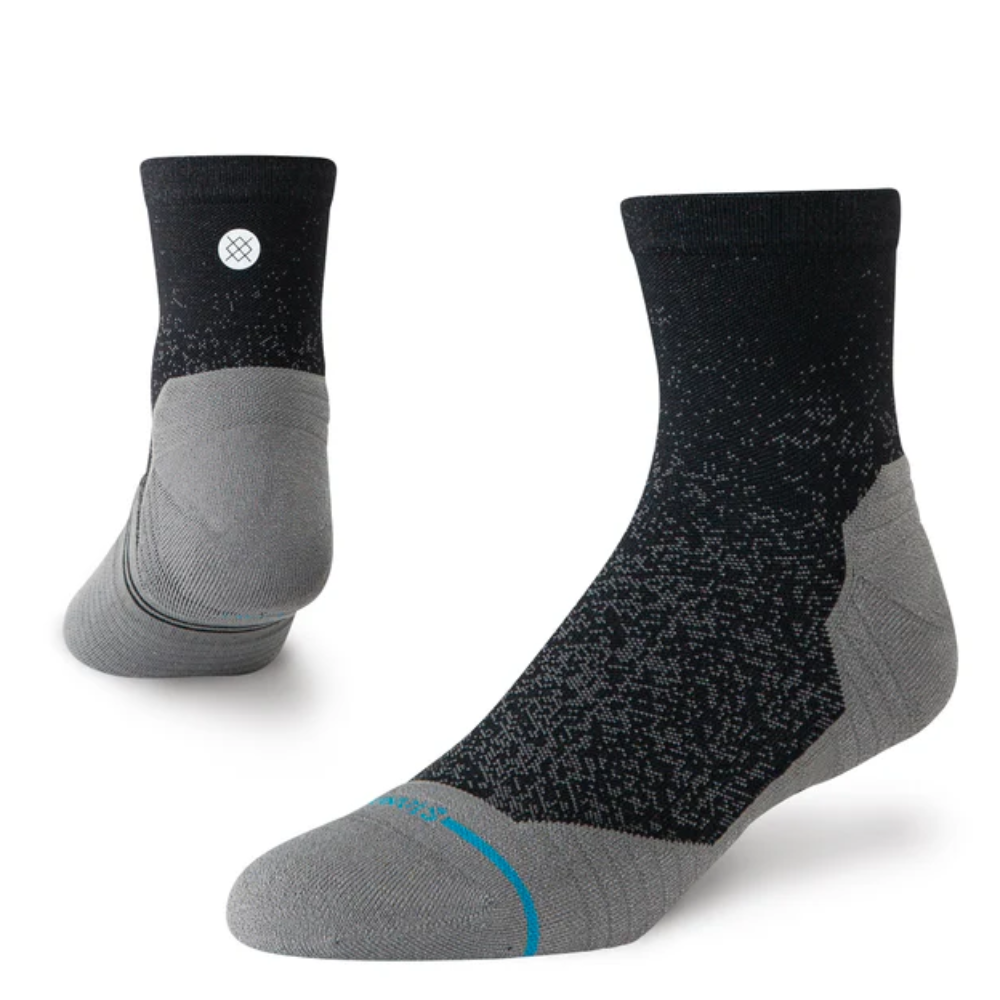 Stance Powder Ssplit Light Cushion Quarter Socks - BlackToe Running