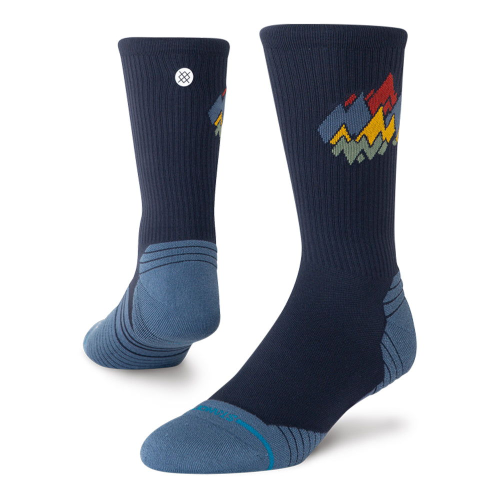 Stance Peaks Ribbed Light Cushion Crew Socks - BlackToe Running