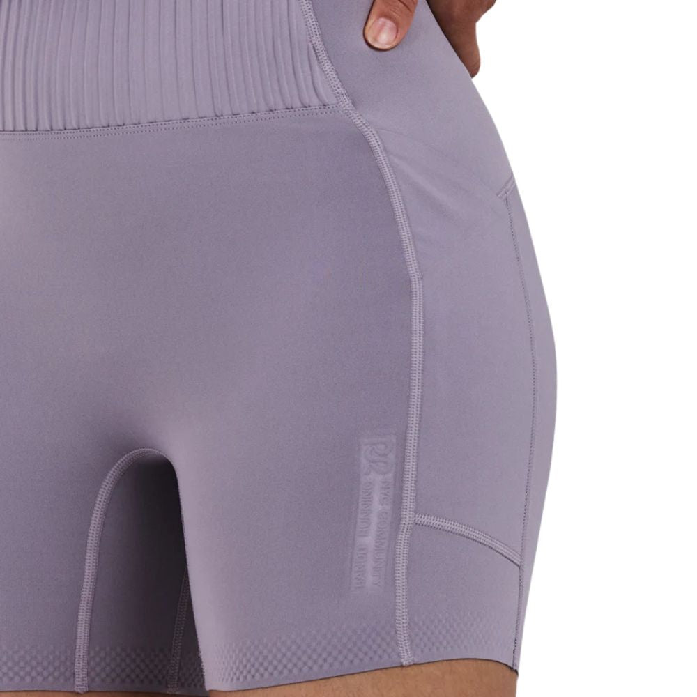 Bandit Running Women's Stamina-V High Waist 5" Compression Short - BlackToe Running#colour_violet-fog