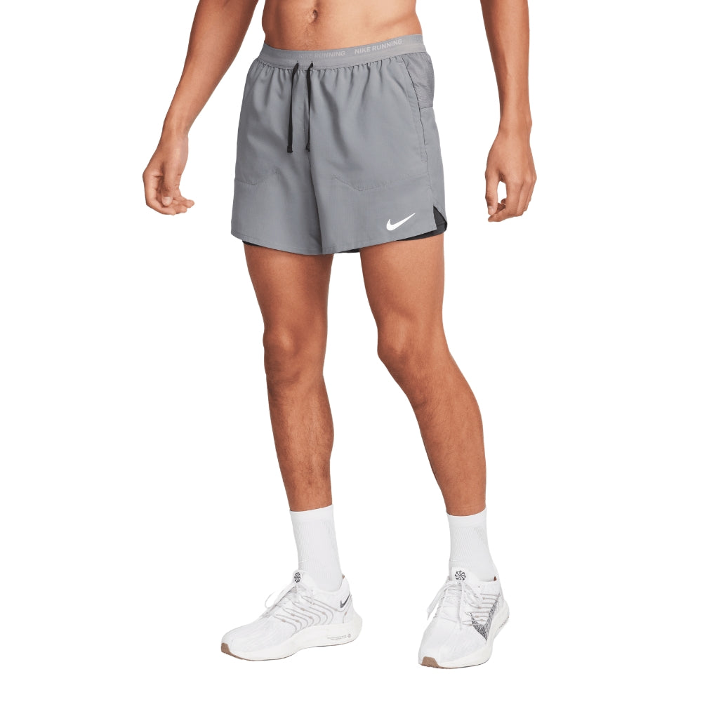 Nike Men's Stride Dri-FIT 5" 2-in-1 Running Shorts- BlackToe Running#colour_smoke-grey