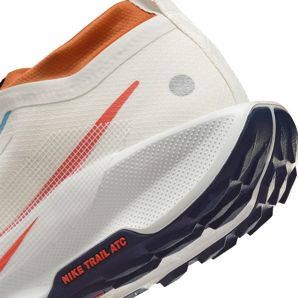 Nike Men's Pegasus Trail 5 GORE-TEX - BlackToe Running#colour_phantom-vintage-coral-dark-russet