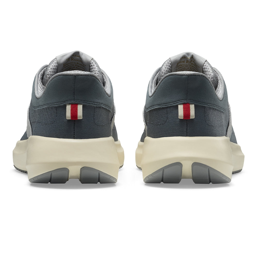 Tracksmith Eliot Runner - BlackToe Running
