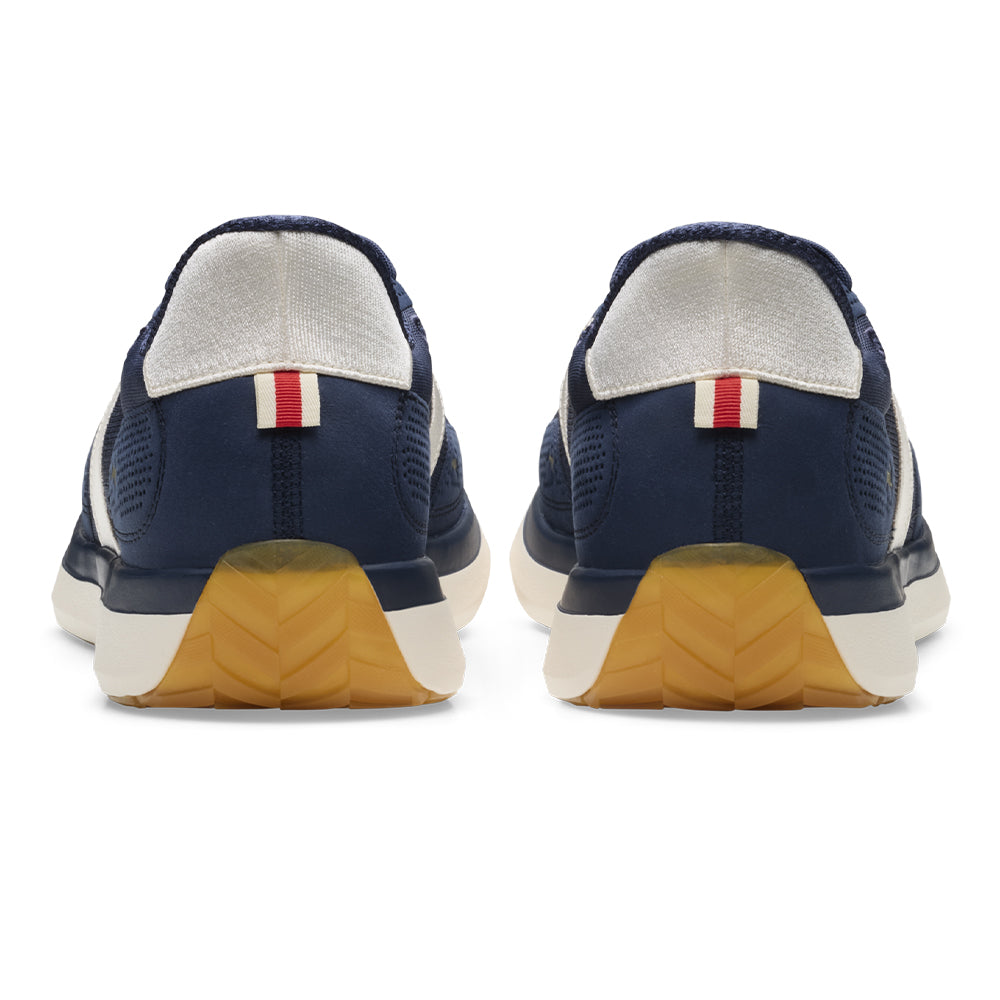 Tracksmith Eliot Ryder - BlackToe Running#colour_navy-ivory