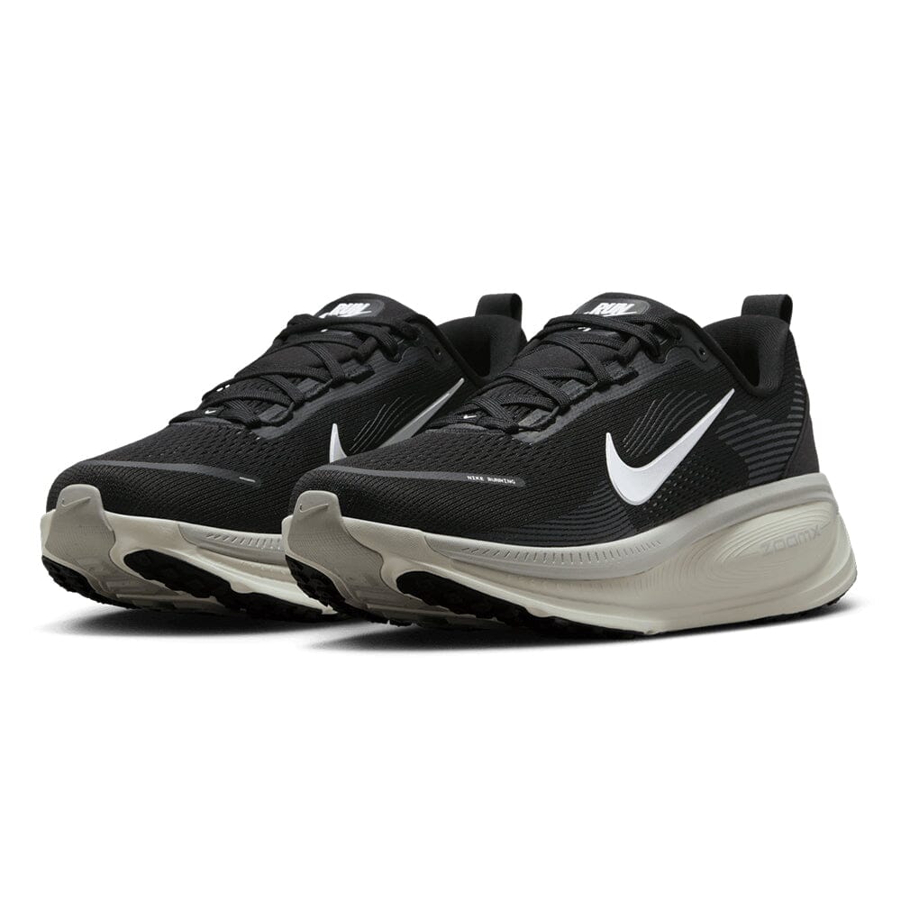 Nike Women's Vomero 18 - BlackToe Running#colour_black-summit-white
