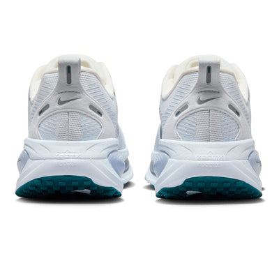 Nike Women's Vomero 18 - BlackToe Running#colour_summit-white-blue-tint