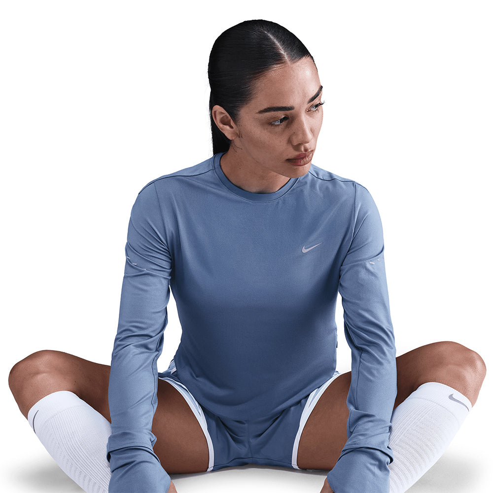 Nike Women's Dri-FIT Swift UV Long-Sleeve Crew-Neck Running Top - BlackToe Running#colour_world-indigo