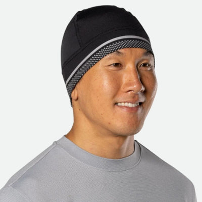 Nathan Hypernight Reflective Beanie - BlackToe running#colour_black