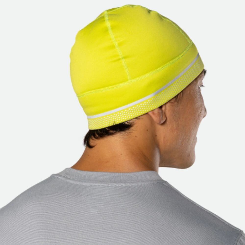 Nathan Hypernight Reflective Beanie - BlackToe running#colour_yellow