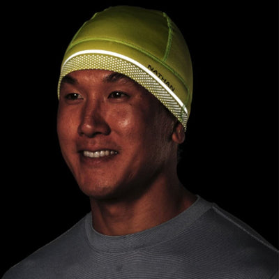 Nathan Hypernight Reflective Beanie - BlackToe running#colour_yellow