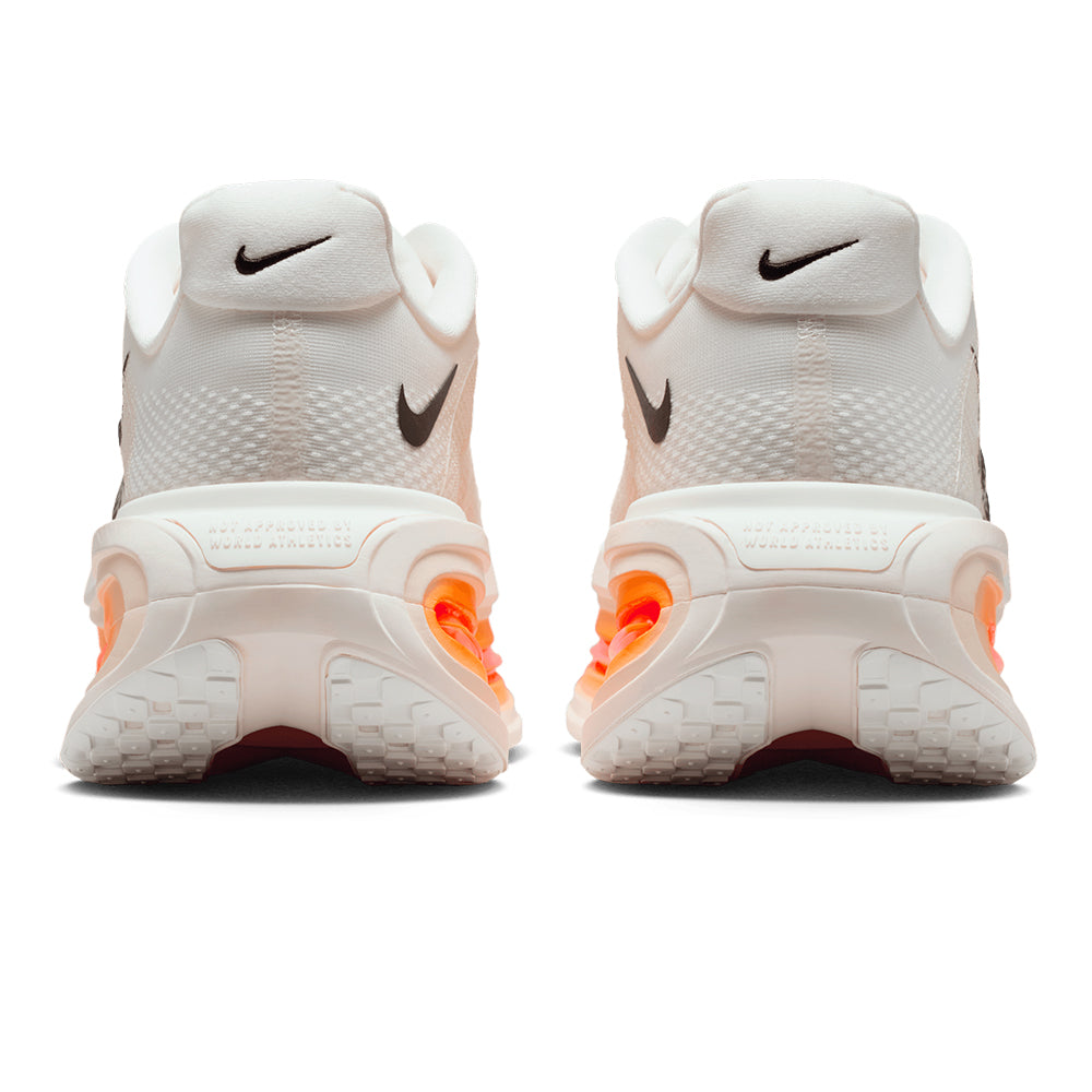 Nike Men's Vomero Premium - BlackToe Running#colour_sail-coconut-milk-orange