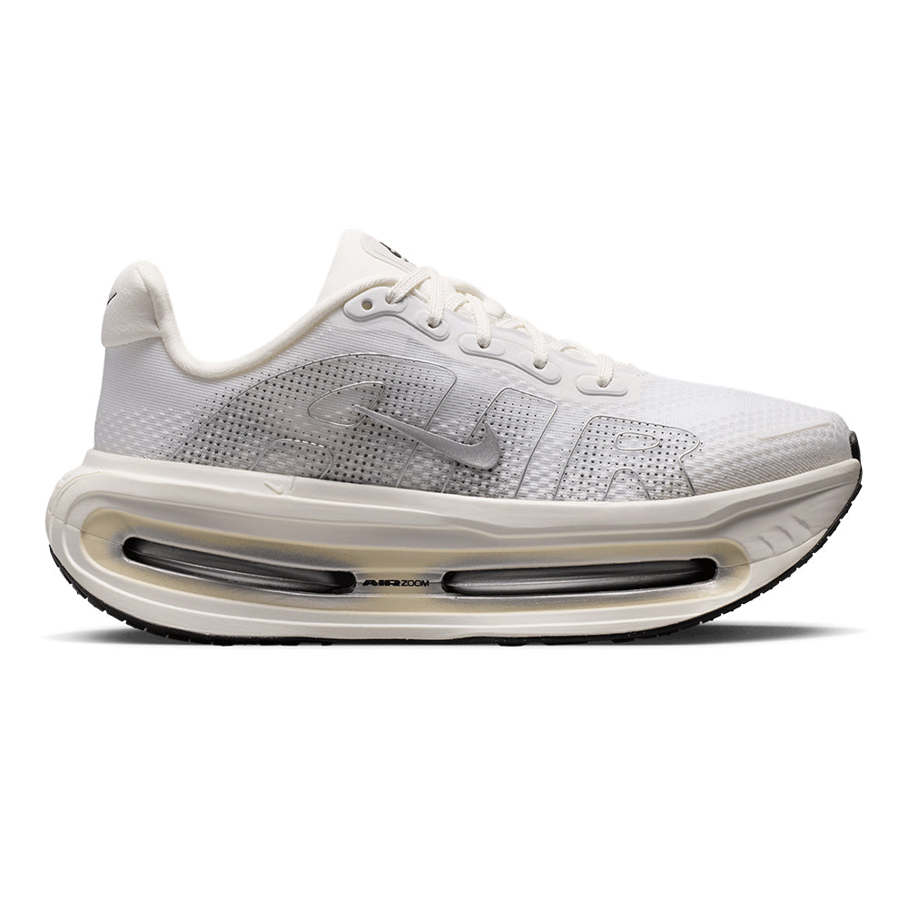 Nike Women's Vomero Premium - BlackToe Running#colour_summit-white-metallic-silver-sail