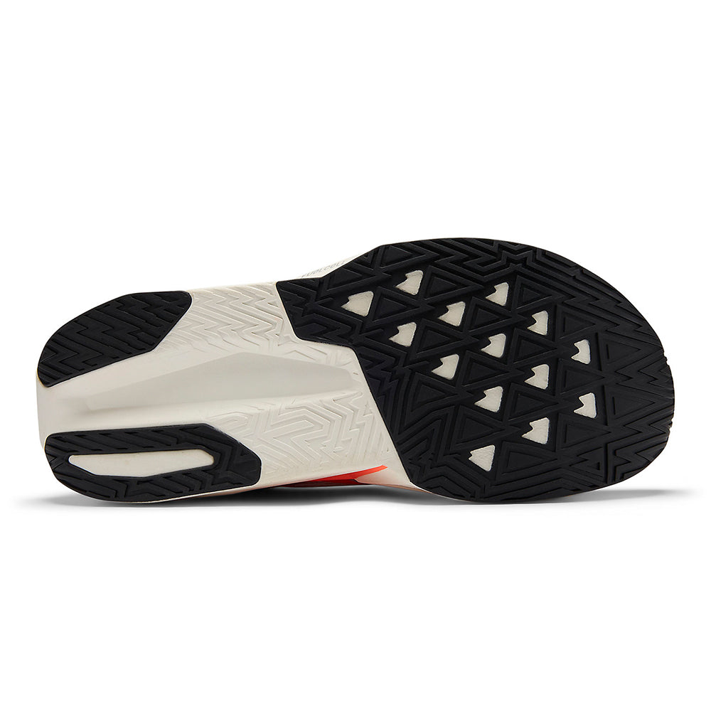 New Balance Men's FuelCell Rebel v5 - Black Toe Running