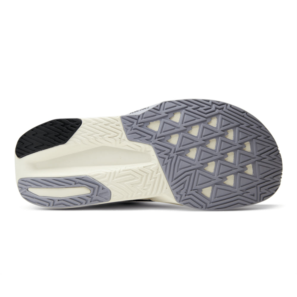 New Balance Men's FuelCell Rebel v5 - Black Toe Running