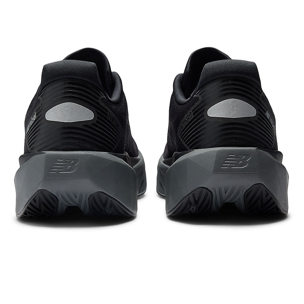 New Balance Men's FuelCell Rebel v5 - Black Toe Running#colour_black-castlerock