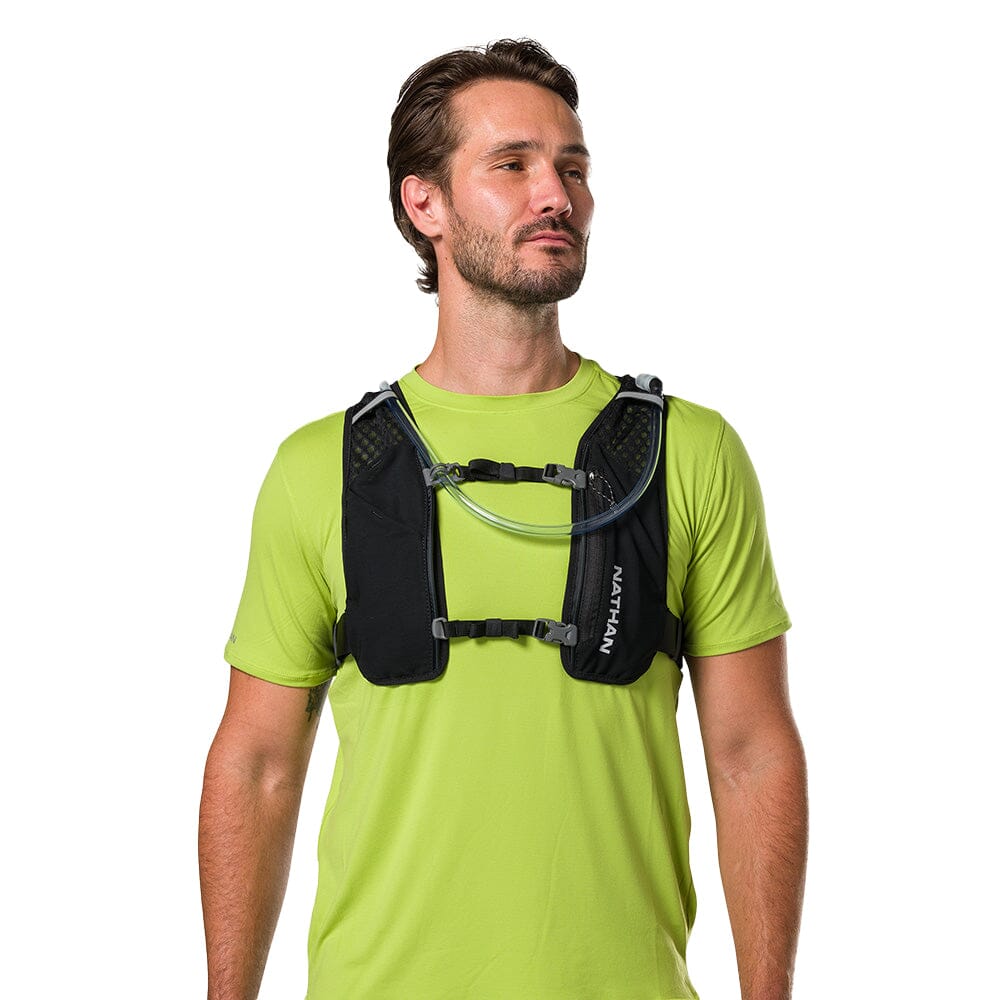 Nathan QuickStart 3.0 4 Liter Hydration Pack - BlackToe Running